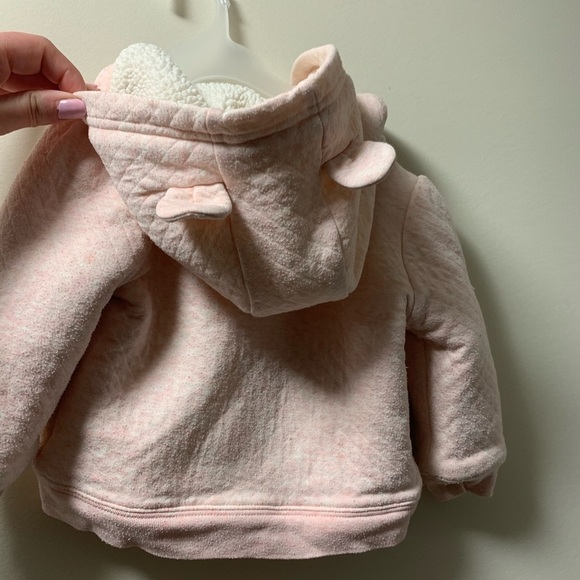 4/30$ Carter’s teddy sweatshirt 18months - Picture 5 of 5